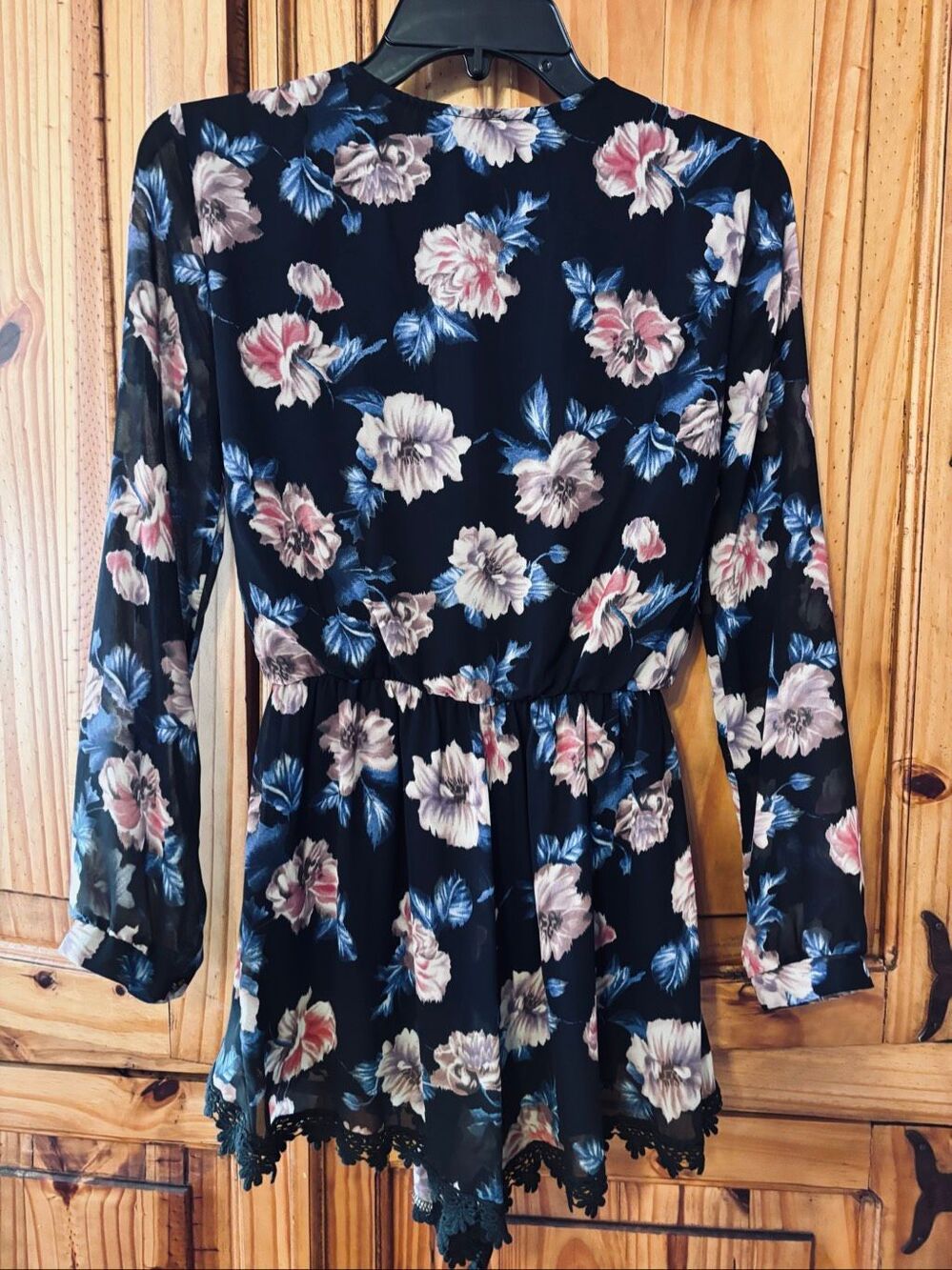 ASTR Floral Print with Lace Romper - Picture 6 of 7